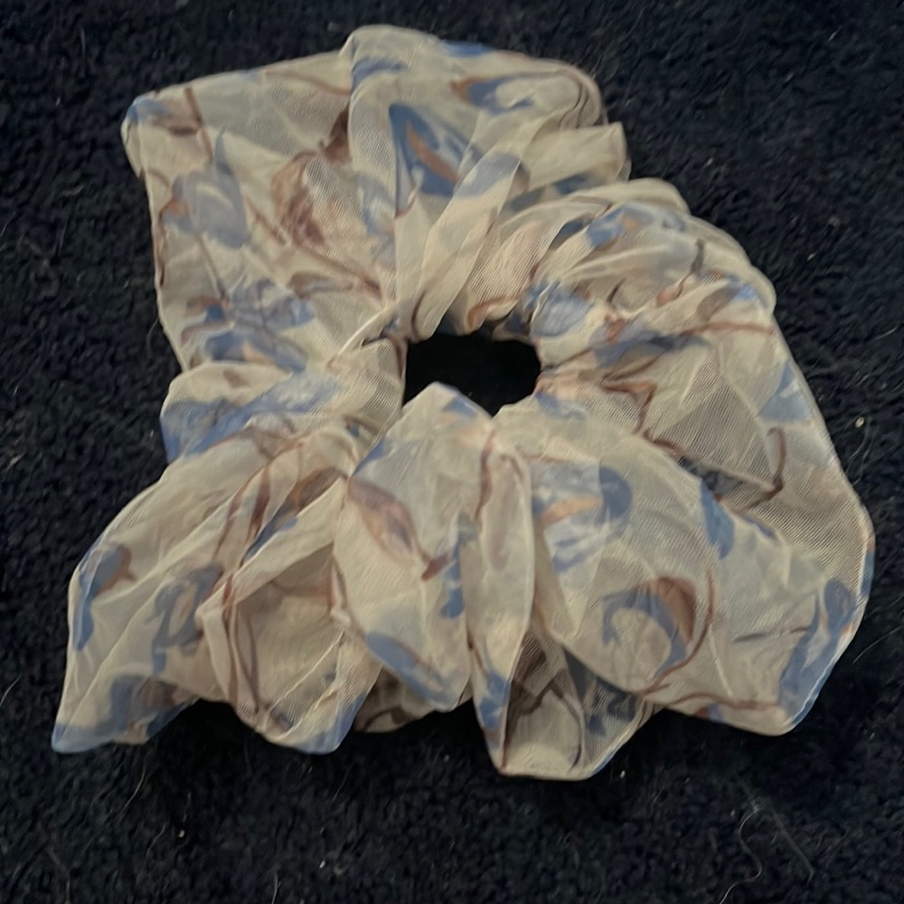 large mesh scrunchie